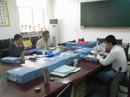 學院督導組深入國貿系檢查指導期中教學檢查工作，擦亮“招生輔助服務”新名片
